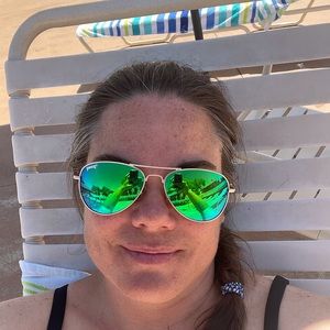 Meet your Posher, Carolyn